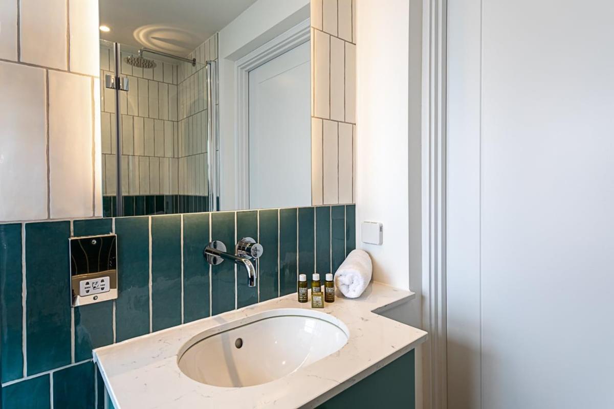 Modern&Stylish Apartment in West Kensington London Exterior foto